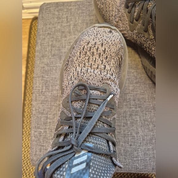 Adidas AlphaBounce Running Shoes - Picture 9 of 14